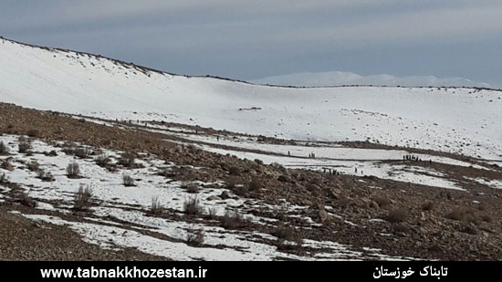 تصاویر/ برف بازی خوزستانی ها در منطقه مونگار