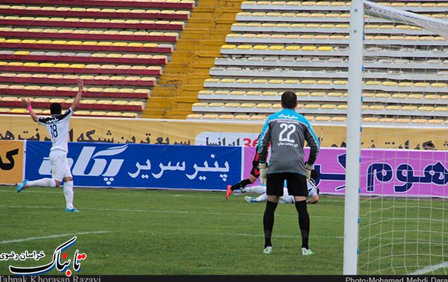 شکست فرهاد کاظمی و سیاهجامگان در خانه + تصاویر شکست فرهاد کاظمی و سیاهجامگان در خانه + تصاویر