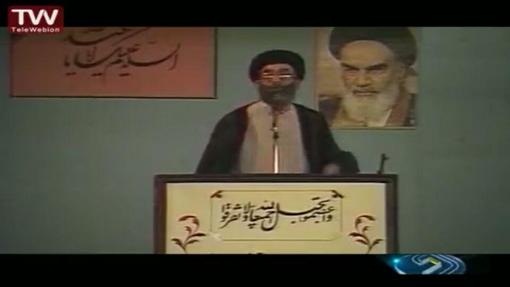 هنرنمایی فتوشاپی صداوسیما در عکس نمازجمعه رهبری +عکس