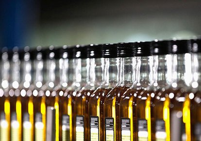 به اسم روغن زیتون صابون به مردم فروخته می شود!/ عمده روغن های با نام رودبار تقلبی است به اسم روغن زیتون صابون به مردم فروخته می شود!/ عمده روغن های با نام رودبار تقلبی است