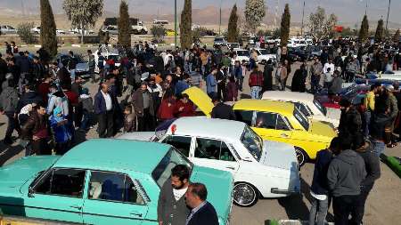 همایش بزرگ اتومبیلهای کلاسیک، آفرود و اسپرت همایش بزرگ اتومبیلهای کلاسیک، آفرود و اسپرت