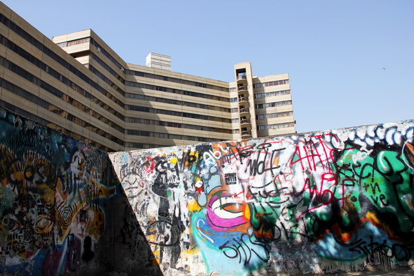 دیوارنویسی،&zwnj; معضل بی پایان