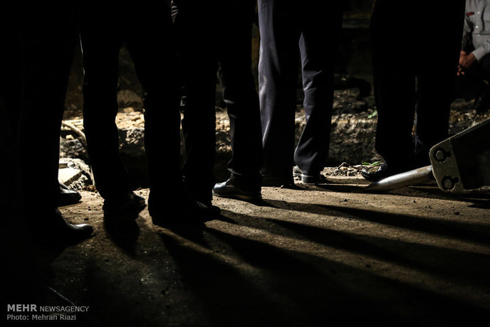 نقش آتش‌نشان‌ها در این تصاویر چیست؟ +عکس