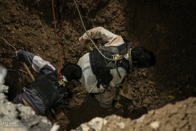 نقش آتش‌نشان‌ها در این تصاویر چیست؟ +عکس