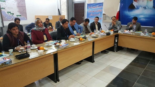 شعر به مثابه ابزاری برای برقراری صلح شعر به مثابه ابزاری برای برقراری صلح