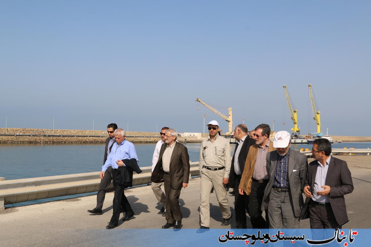 بازدید سرمایه&zwnj;گذاران بزرگترین طرح صنعتی جنوب شرق کشور از چابهار/ گزارش تصویری
