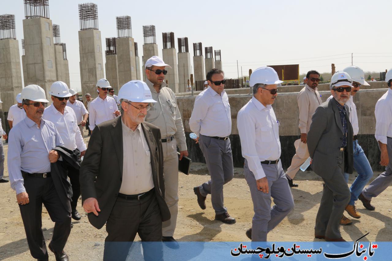 بازدید سرمایه&zwnj;گذاران بزرگترین طرح صنعتی جنوب شرق کشور از چابهار/ گزارش تصویری