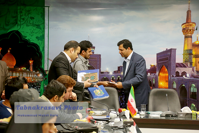 گزارش تصویری نشست خبری بنیاد بین المللی امام رضا (علیه السلام) گزارش تصویری نشست خبری بنیاد بین المللی امام رضا (علیه السلام)