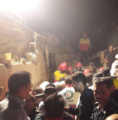 انفجار گاز در کوی رمضان اهواز / تخریب چند واحد مسکونی + تصویر انفجار گاز در کوی رمضان اهواز / تخریب چند واحد مسکونی + تصویر