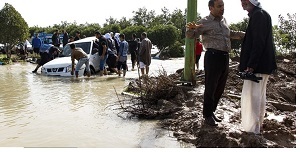 تخلیه تعدادی از منازل سیلزده در هویزه/ سیلبند «العمه» امروز ترمیم میشود