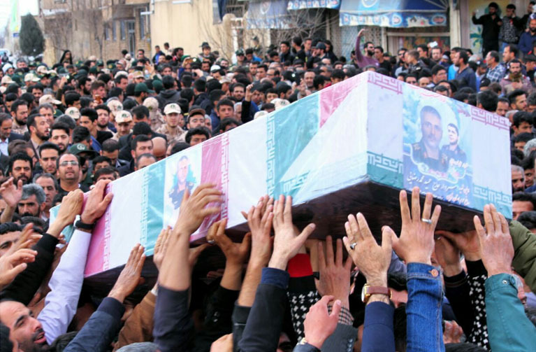 پیکر فرمانده در شال آرام گرفت پیکر فرمانده در شال آرام گرفت