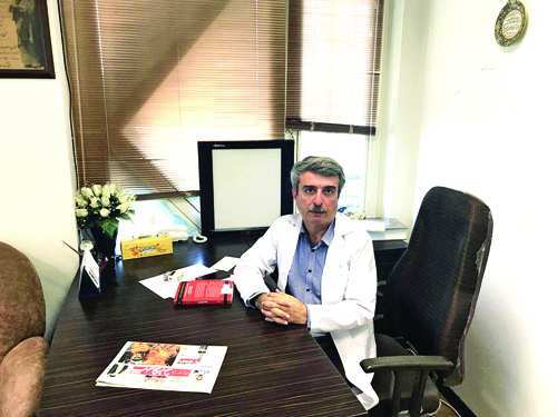 گفتگو با پزشک خیری که همه خانواده اش را در حادثه دنا از دست داد / کاش میشد با دستانم هواپیما را در آسمان نگه دارم گفتگو با پزشک خیری که همه خانواده اش را در حادثه دنا از دست داد / کاش میشد با دستانم هواپیما را در آسمان نگه دارم