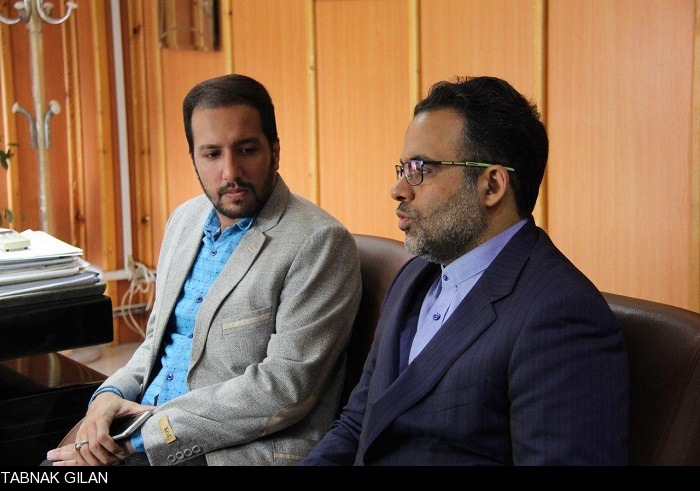 فاضلی: جامعه امروز نیازمند همدلی و همگرایی است؛ قلم فاضلی: جامعه امروز نیازمند همدلی و همگرایی است؛ قلم