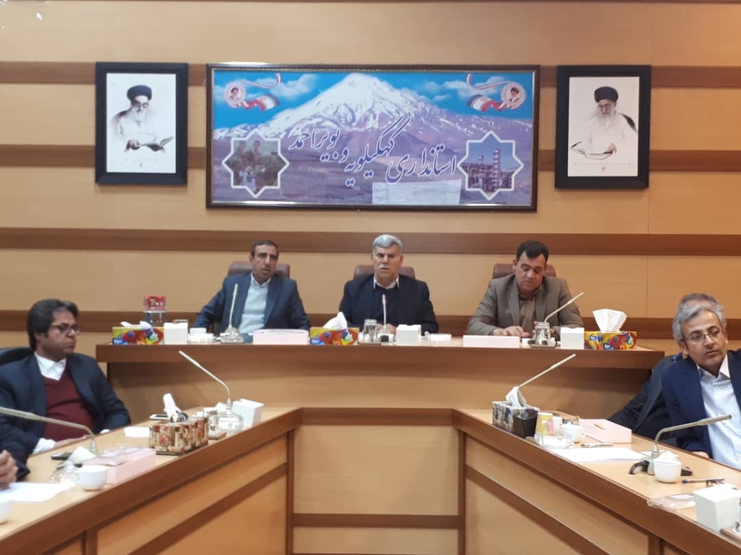 فیلی 3 شهردار را برای کسب تجربه به شیراز می برد فیلی 3 شهردار را برای کسب تجربه به شیراز می برد