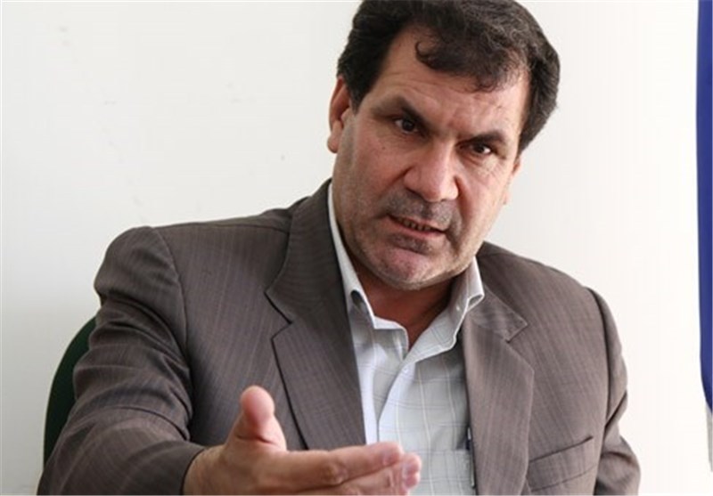 چرایی تقدیر استاندار از شورای آموزش و پرورش / درس احمدی برای مدیران کم کار چرایی تقدیر استاندار از شورای آموزش و پرورش / درس احمدی برای مدیران کم کار