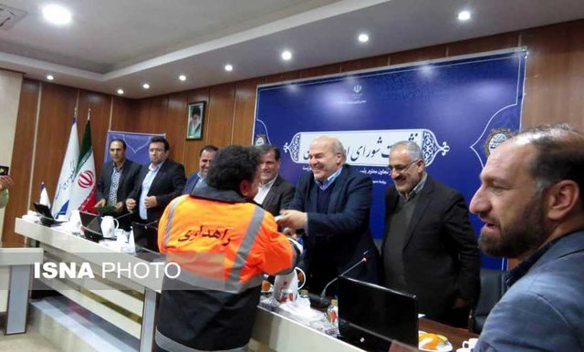 خبر خوش استخدامی معاون رئیس جمهور در یاسوج / اعتراض به یک سهل انگاری زیست محیطی در استانداری و واکنش استاندار + فیلم