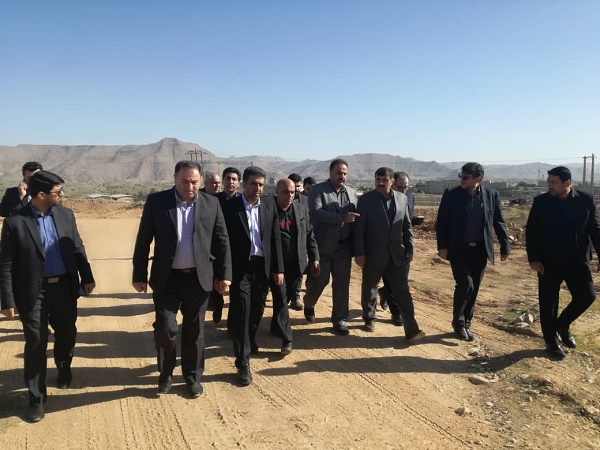 بازدید معاون استاندار و مدیر کل مدیریت بحران استان  از روند بازسازی و نوسازی منازل آسیب دیده از زلزله در منطقه گلگیر مسجد سلیمان