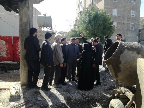 بازدید معاون استاندار و مدیر کل مدیریت بحران استان  از روند بازسازی و نوسازی منازل آسیب دیده از زلزله در منطقه گلگیر مسجد سلیمان