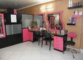 آرایشگاه ها زنانه در کرمانشاه تعطیل نیستند/ لزوم رعایت نکات بهداشتی در بهره مندی از خدمات سالن های آرایشی آرایشگاه ها زنانه در کرمانشاه تعطیل نیستند/ لزوم رعایت نکات بهداشتی در بهره مندی از خدمات سالن های آرایشی