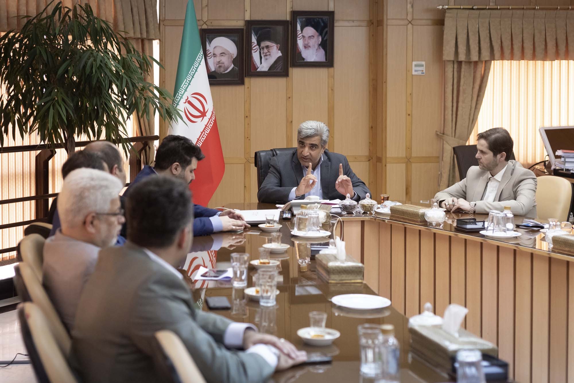 شورا و شهرداری جای سیاسی کاری نیست شورا و شهرداری جای سیاسی کاری نیست