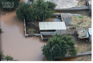 انتقاد نماینده اهواز از عملکرد دولت در بحث پرداخت خسارتهای سیلاب