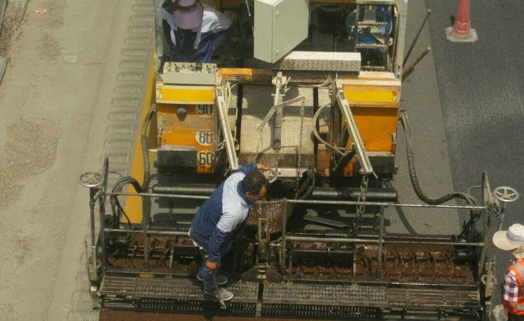 اجرای 356 هزار مترمربع آسفالت میکروسرفسینگ در محور آزادراه قزوین - رشت اجرای 356 هزار مترمربع آسفالت میکروسرفسینگ در محور آزادراه قزوین - رشت