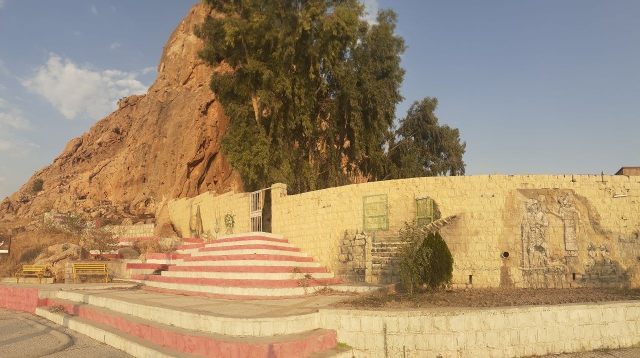 نگاهی به وضعیت نقش برجسته آنوبانی نی در سرپل ذهاب / یک قدم تا نفرین ایشتار