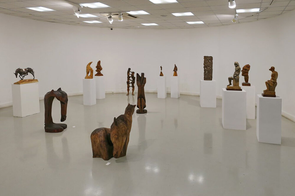 حال مجسمههای ما خوب است اما تو باور نکن! حال مجسمههای ما خوب است اما تو باور نکن!