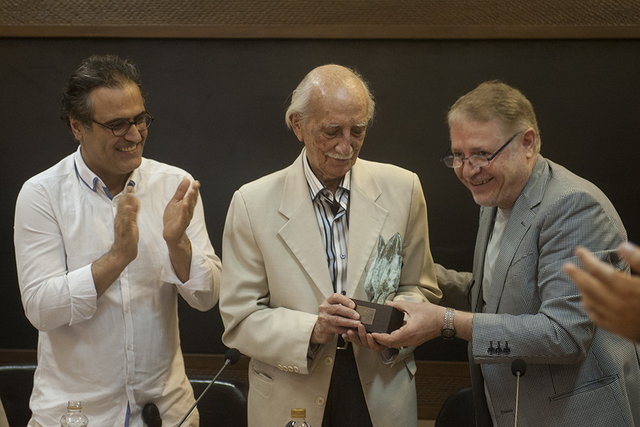 زندگی نامه داریوش اسد زاده زندگی نامه داریوش اسد زاده