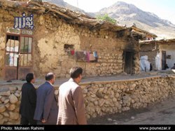 داستان 35 خانه ایی که خراب کردند و مردم را چادر نشین