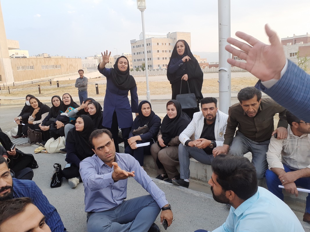 تجمع اعتراضی جلوی بیمارستان پس از اعلام یک تصمیم ! + تصاویر