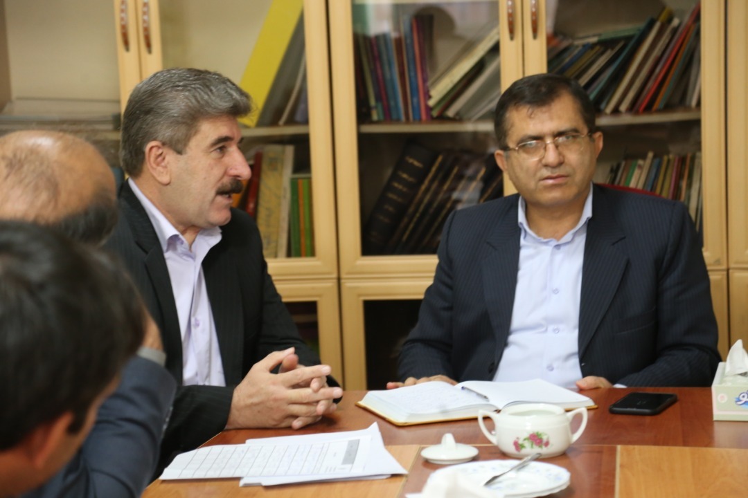 گره مشکلات پتروشیمی گچساران روی میز معاون اقتصادی استاندار باز می شود