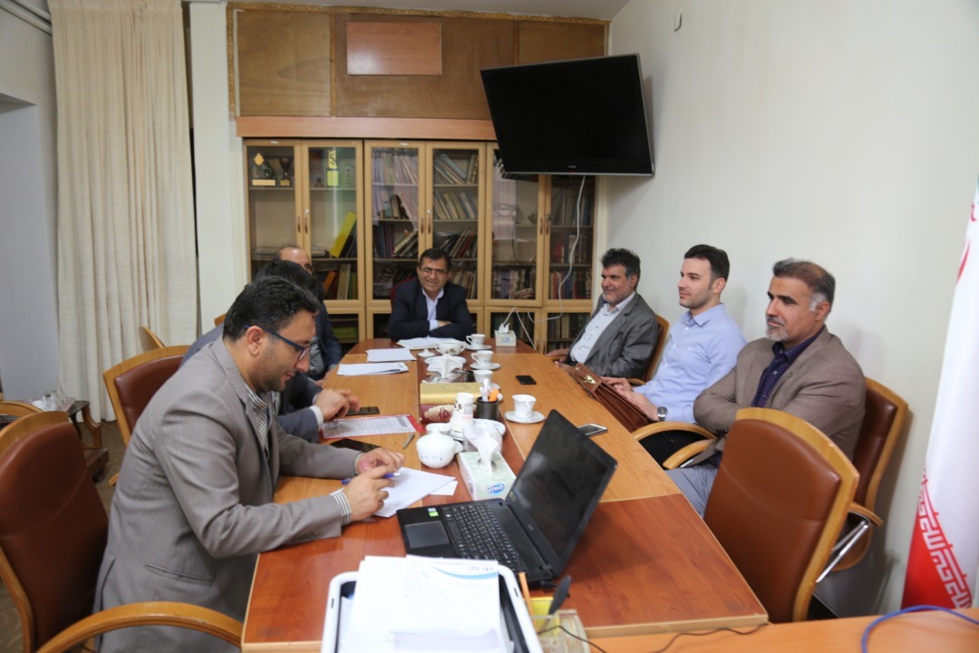 گره مشکلات پتروشیمی گچساران روی میز معاون اقتصادی استاندار باز می شود