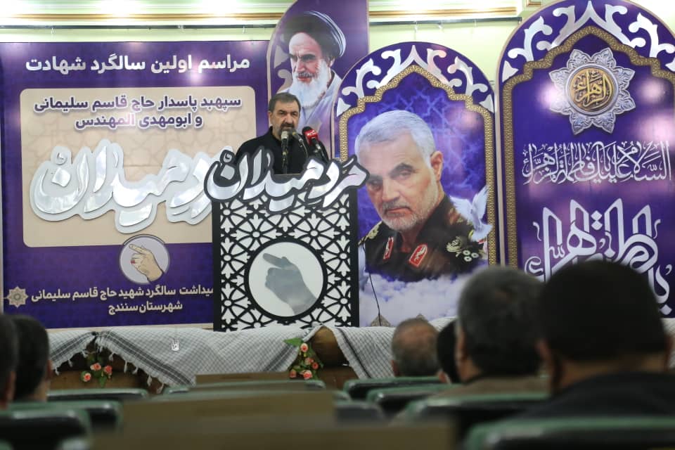 شهید سلیمانی نماد برادری ایرانیان و مسلمانان است