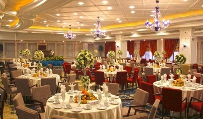 پشت پرده افطار تجملاتی منتخبین زاگرس نشین در هتل اسپیناس! / واکنش دو پهلوی موحد!