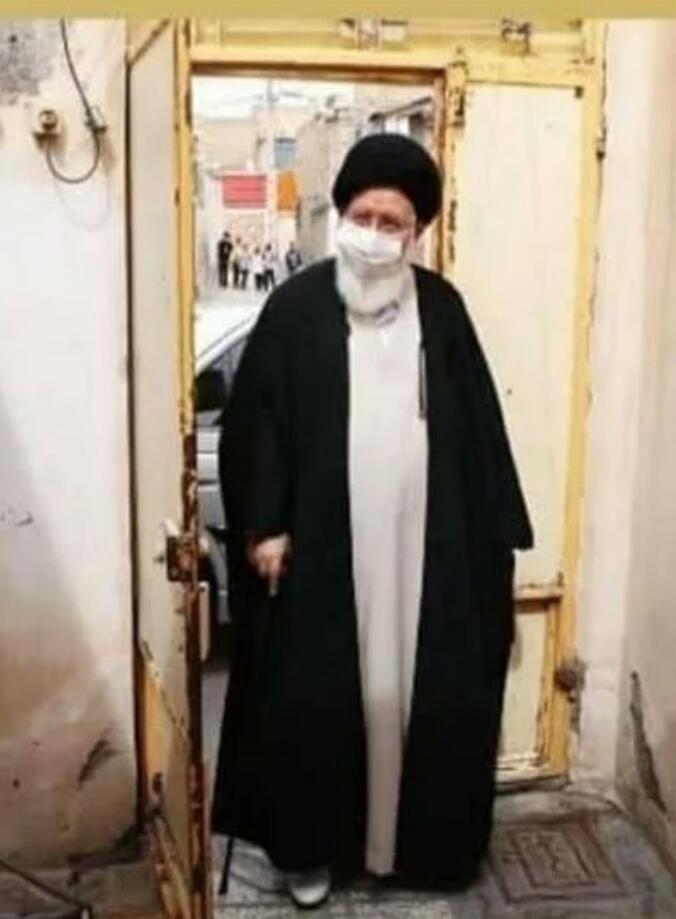 سر و صدای عکس غیررسمی آیت الله علم الهدی