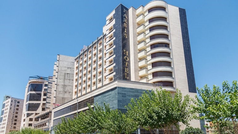 معرفی هتل پارسیس مشهد (۵ ستاره) نمای بیرون هتل 5 ستاره مشهد