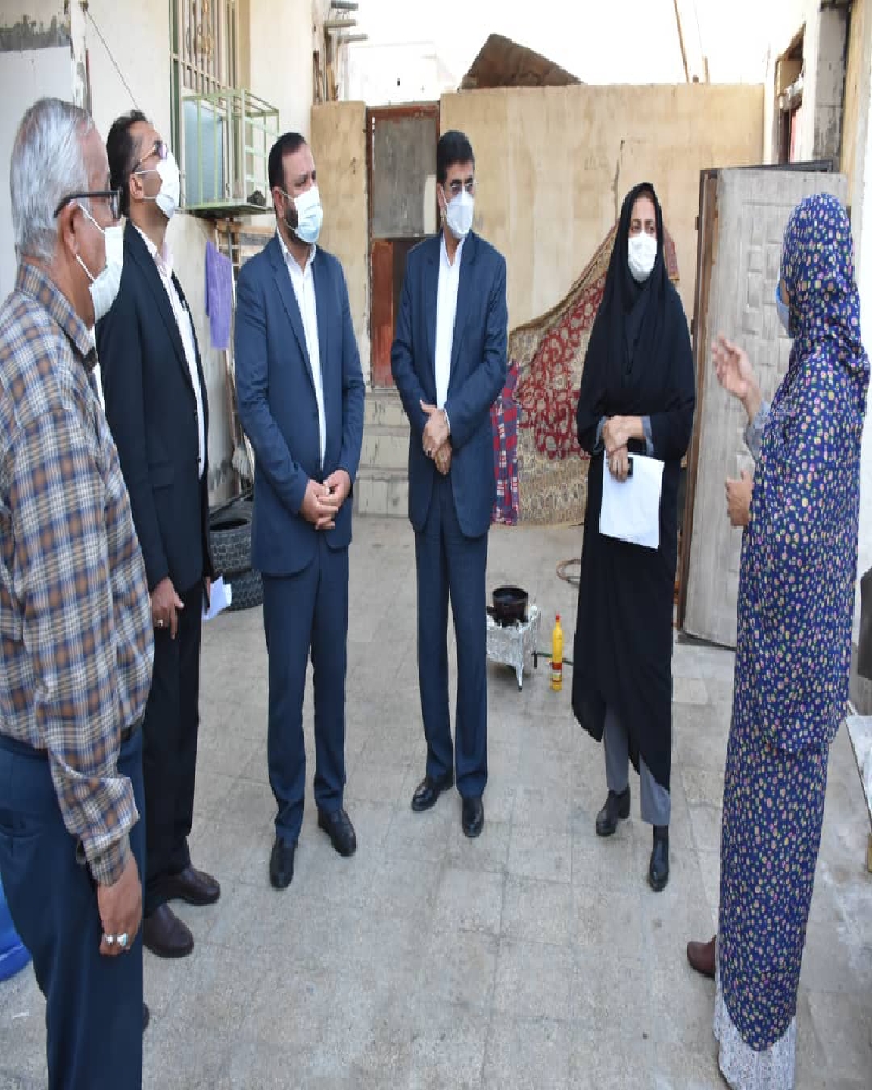 توزیع ۳۲۵ بسته کمک معیشتی در جریان سرکشی رئیس کل دادگستری هرمزگان از خانواده زندانیان نیازمند توزیع ۳۲۵ بسته کمک معیشتی در جریان سرکشی رئیس کل دادگستری هرمزگان از خانواده زندانیان نیازمند