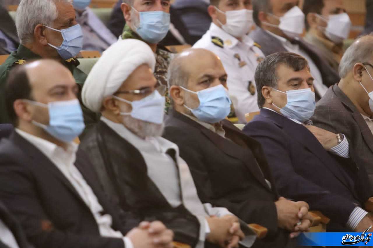 هر خانه در هرمزگان باید به کارخانه صنایع دستی تبدیل شود/سهم هرمزگان در مدیریت عالی کشور باید افزایش یابد هر خانه در هرمزگان باید به کارخانه صنایع دستی تبدیل شود/سهم هرمزگان در مدیریت عالی کشور باید افزایش یابد