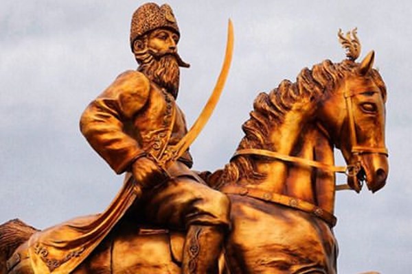 ایرانیان مبدع جنگ پارتیزانی ، از سورنا تا سلیمانی ایرانیان مبدع جنگ پارتیزانی ، از سورنا تا سلیمانی