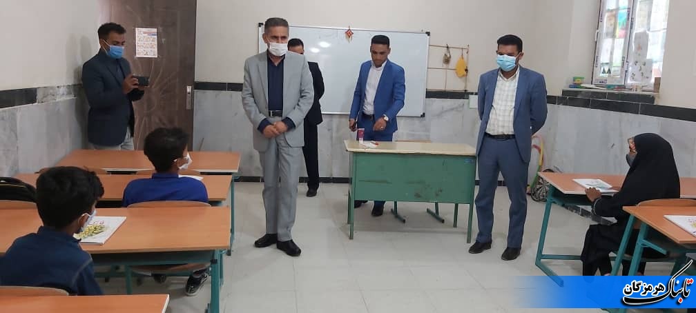 کیفیت آموزش و بهبود یادگیری در گرو بهره وری بهینه از منابع انسانی است/ روند بازگشایی مدارس کم جمعیت روستایی را به دقت زیر نظر داریم