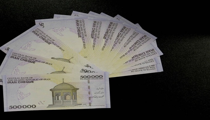 کارشناس اقتصادی: نباید از دولت انتظار معجزه داشت