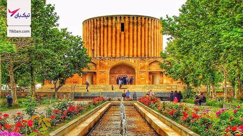 وب سایت های معتبر بلیط هواپیما مشهد چه ویژگی هایی دارند؟