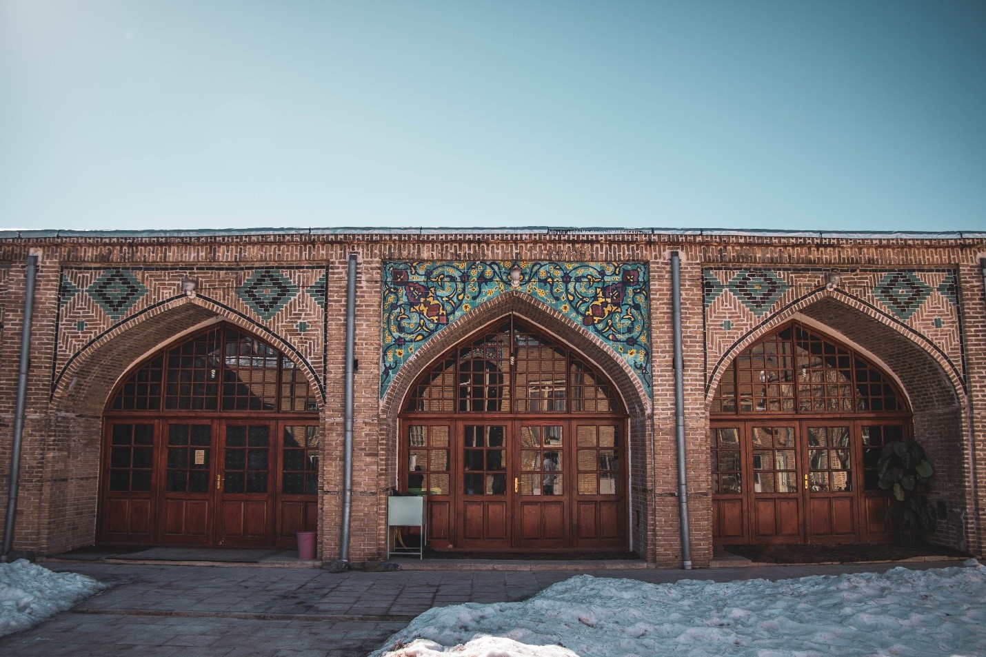 بررسی مشاغل پردرآمد و فرصتهای سرمایهگذاری در زنجان بررسی مشاغل پردرآمد و فرصتهای سرمایهگذاری در زنجان