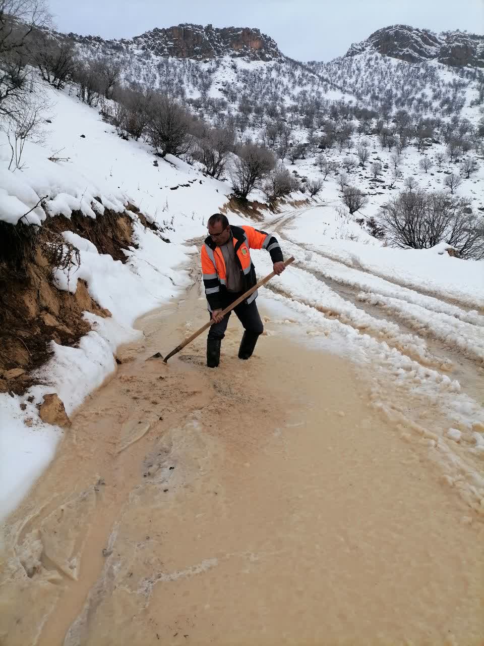 راههای اصلی و پرتردد مارگون بازگشایی شد راههای اصلی و پرتردد مارگون بازگشایی شد