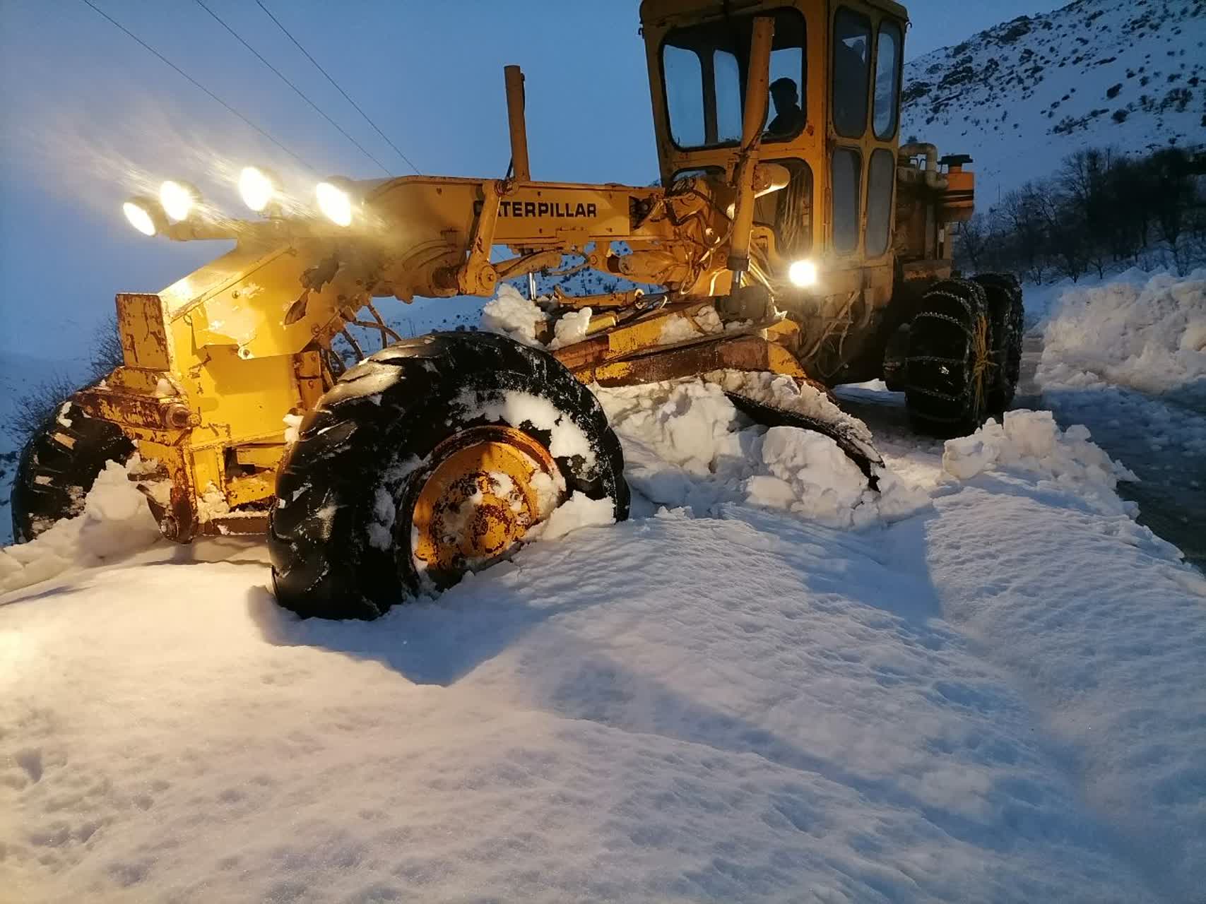 راههای اصلی و پرتردد مارگون بازگشایی شد راههای اصلی و پرتردد مارگون بازگشایی شد