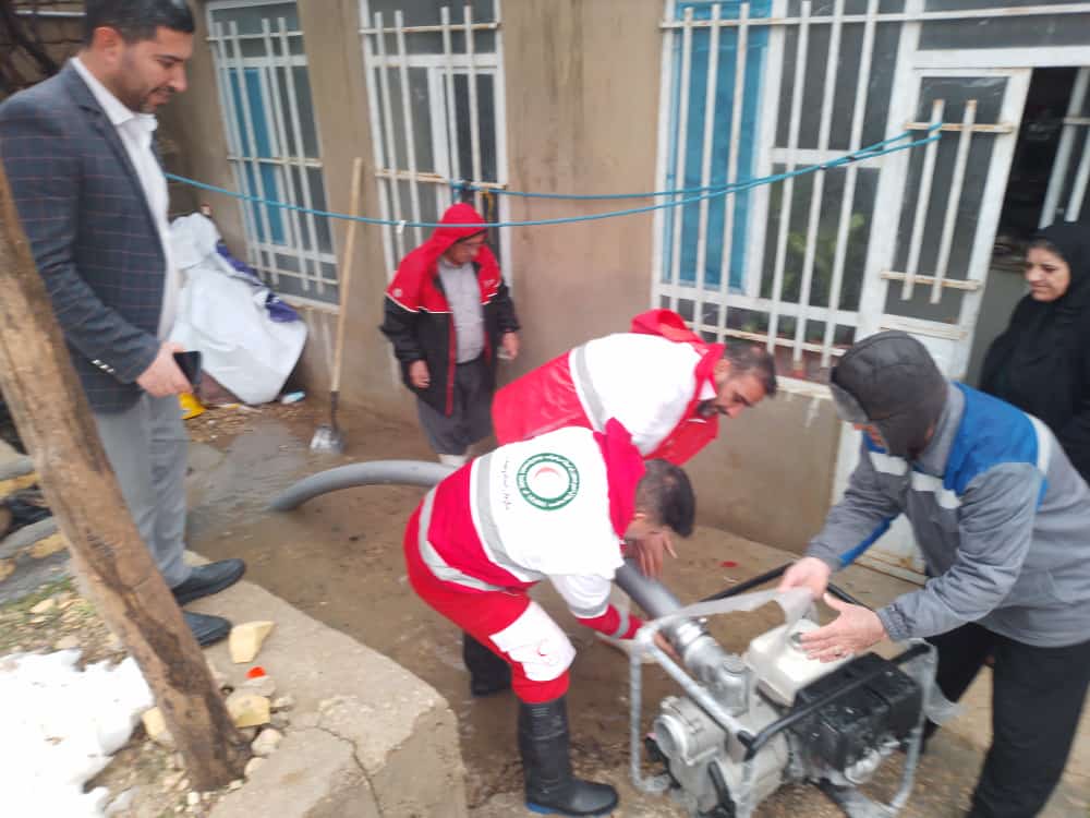 تقدیر و تشکر فرماندار شهرستان مارگون از امداد رسانی نیروی های هلال احمر