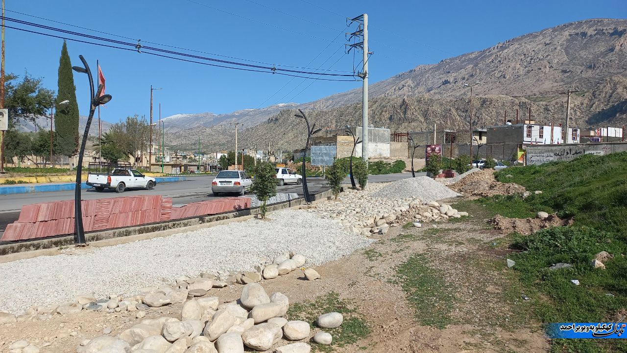 اولویت شهرداری و شورای ششم زیبا کردن ورودی شهر است/فاز دوم ساماندهی ورودی شهر لنده آغاز شد+تصاویر اولویت شهرداری و شورای ششم زیبا کردن ورودی شهر است/فاز دوم ساماندهی ورودی شهر لنده آغاز شد+تصاویر