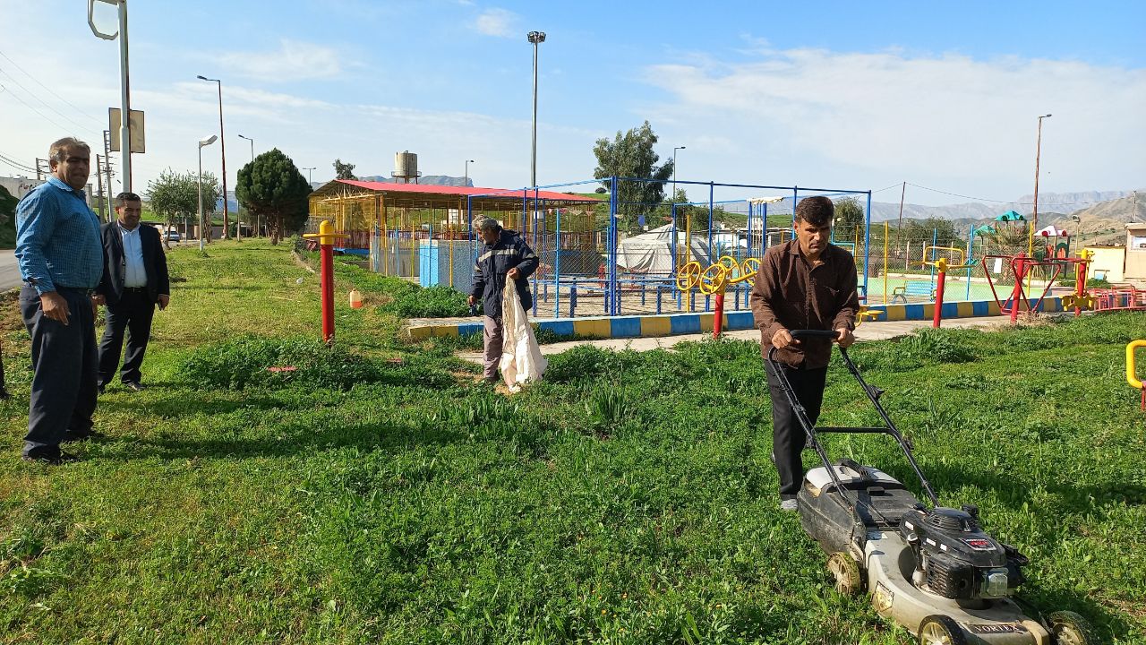 اولویت شهرداری و شورای ششم زیبا کردن ورودی شهر است/فاز دوم ساماندهی ورودی شهر لنده آغاز شد+تصاویر اولویت شهرداری و شورای ششم زیبا کردن ورودی شهر است/فاز دوم ساماندهی ورودی شهر لنده آغاز شد+تصاویر