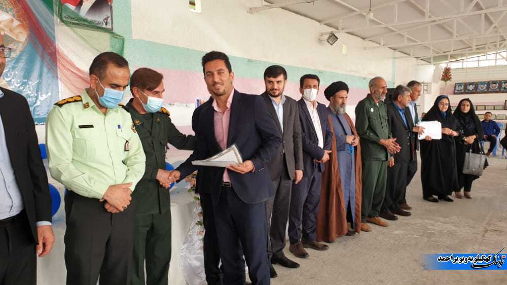 تجلیل از جایگاه رفیع معلمان جهادگر لنده+تصاویر تجلیل از جایگاه رفیع معلمان جهادگر لنده+تصاویر